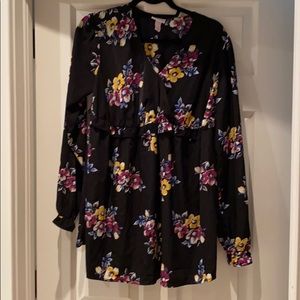 Isabel Maternity VNeck Black Floral Blouse Medium
